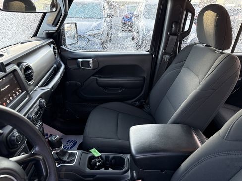 Used 2023 Jeep Wrangler Sport image 22