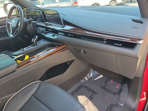 Used 2023 Cadillac Escalade ESV Premium Luxury w/ LPO, Floor Liner Package AWD/4WD image 11