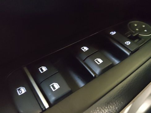 Used 2025 Kia Soul LX FWD image 27