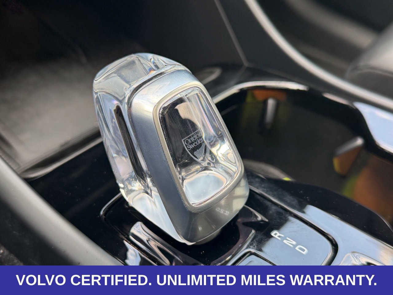 Certified 2026 Volvo XC40 B5 Plus AWD/4WD image 21