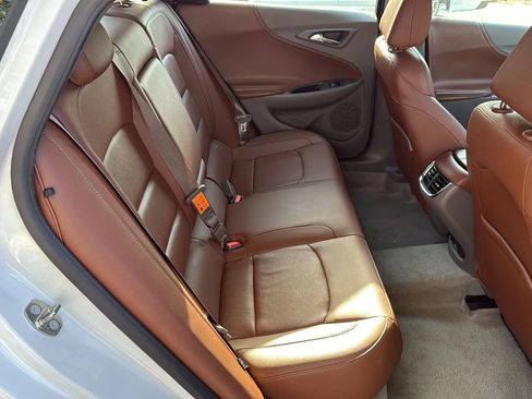 Used 2017 Chevrolet Malibu LT w/ Leather Package image 20