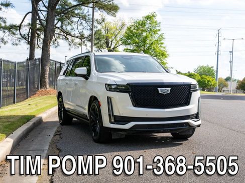 Used 2023 Cadillac Escalade ESV Sport Platinum w/ Heavy-Duty Trailer Package AWD/4WD image 3
