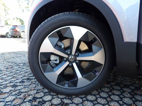 New 2026 Volvo XC40 B4 Plus FWD image 31