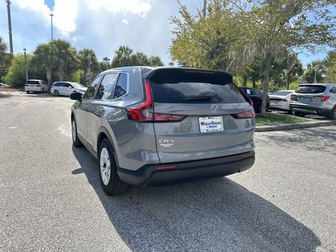 Used 2024 Honda CR-V LX image 4