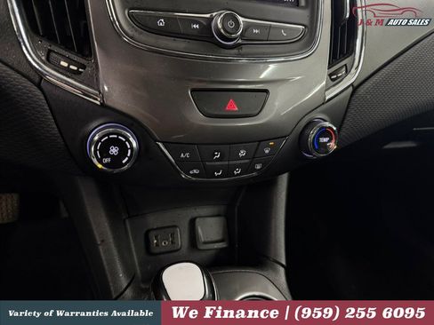 Used 2019 Chevrolet Cruze LS w/ LS Convenience Package FWD image 20