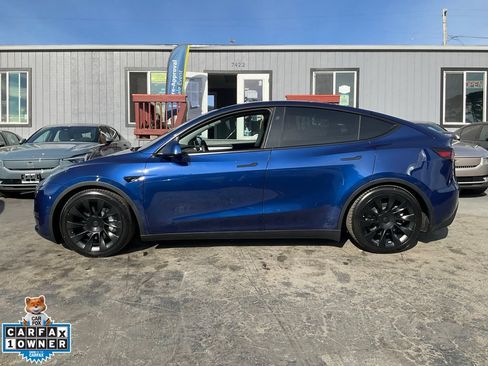 Used 2023 Tesla Model Y Long Range AWD/4WD image 5