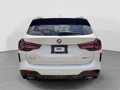 Used 2024 BMW X3 xDrive30i w/ Premium Package AWD/4WD image 4