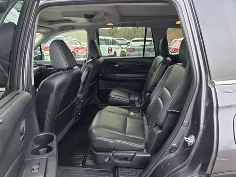 Used 2022 Honda Pilot Elite image 18