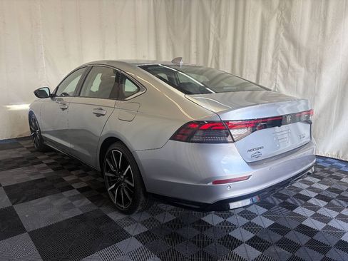 Used 2024 Honda Accord Touring image 5