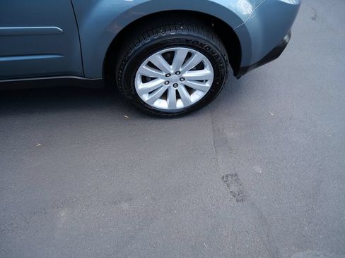 Used 2013 Subaru Forester 2.5X Premium AWD/4WD image 32