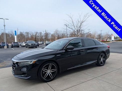 Certified 2022 Honda Accord Touring image 3