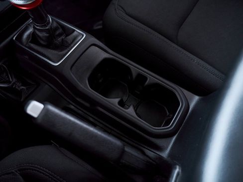 Used 2021 Jeep Gladiator Sport image 44