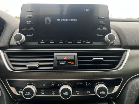 Used 2019 Honda Accord LX image 22