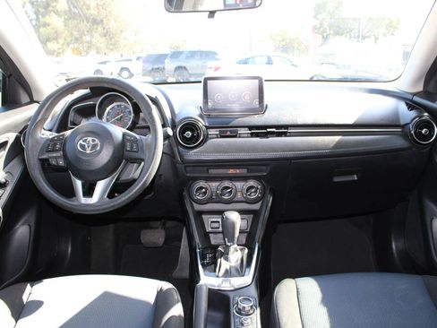 Used 2018 Toyota Yaris iA FWD image 26