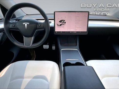 Used 2023 Tesla Model Y Performance AWD/4WD image 15