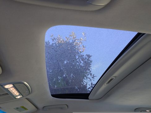 Used 2020 Genesis G90 3.3T Premium image 19