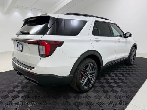 New 2026 Ford Explorer ST-Line RWD image 7