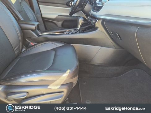 Used 2022 Jeep Compass Limited image 16