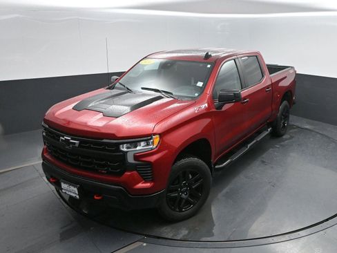 Used 2024 Chevrolet Silverado 1500 LT Trail Boss w/ Convenience Package II image 39