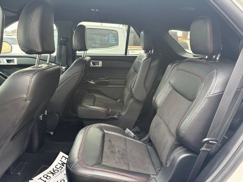 Used 2023 Ford Explorer ST-Line w/ Class IV Trailer Tow Package RWD image 13