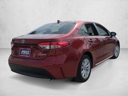 Certified 2024 Toyota Corolla LE w/ LE Convenience Package FWD image 5