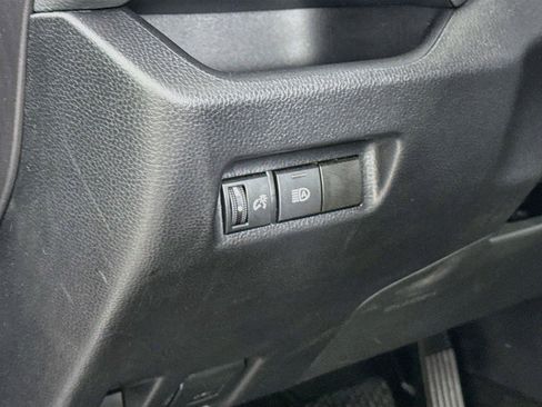 Certified 2025 Toyota RAV4 LE AWD/4WD image 15