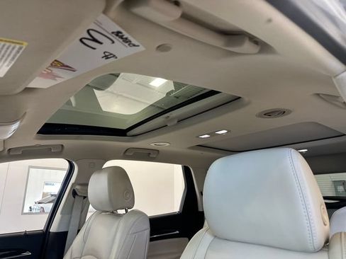 Used 2024 Buick Enclave Essence w/ Experience Buick Package AWD/4WD image 22