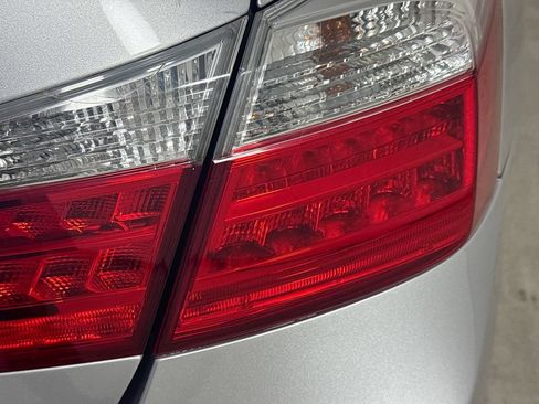 Used 2013 Honda Accord EX-L image 33