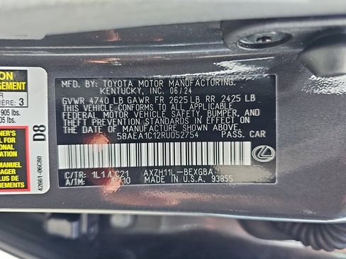 Certified 2024 Lexus ES 300h w/ Technology Package image 37