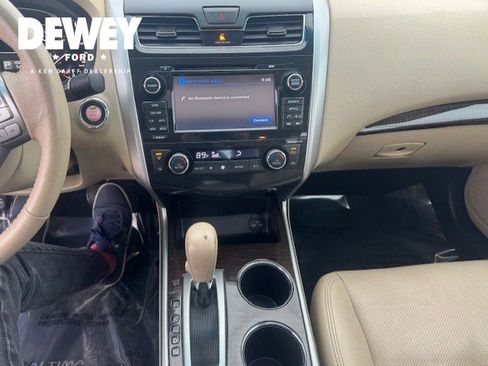 Used 2015 Nissan Altima 2.5 SL w/ Technology Package image 17