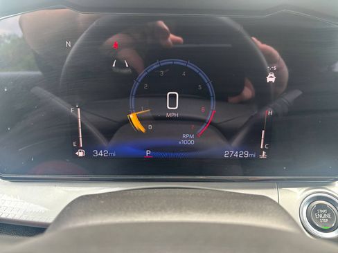 Used 2025 Chevrolet Trax LT w/ LT Convenience Package FWD image 40