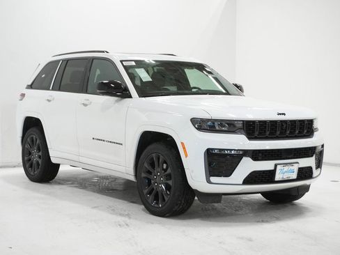 New 2026 Jeep Grand Cherokee Limited image 4