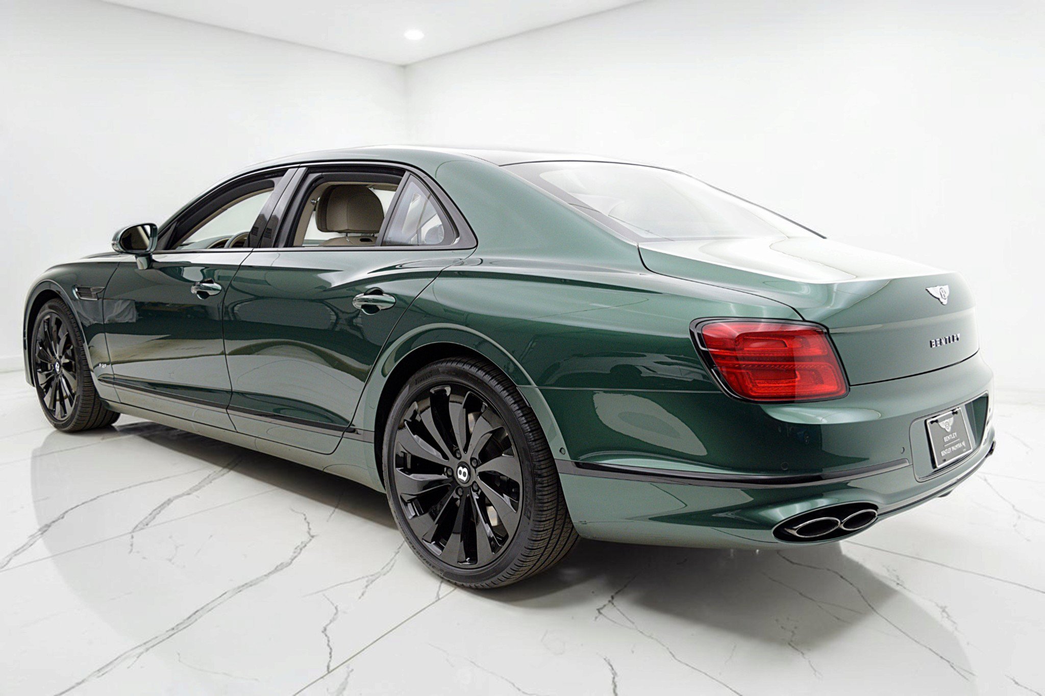 Certified 2022 Bentley Flying Spur V8 AWD/4WD image 7