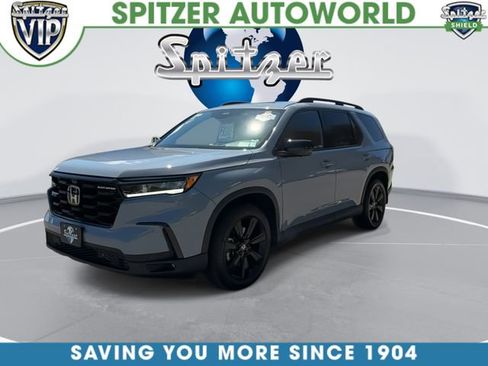 Used 2025 Honda Pilot Black Edition image 4