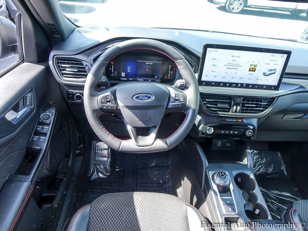 Used 2024 Ford Escape ST-Line w/ Tech Pack #1 AWD/4WD image 15