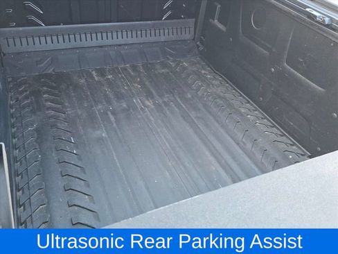 Used 2010 Chevrolet Avalanche LTZ image 18