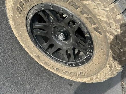 Used 2017 Jeep Wrangler Unlimited Rubicon image 5