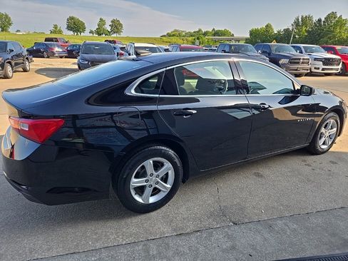 Used 2022 Chevrolet Malibu LS image 13