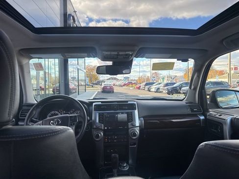 Used 2022 Toyota 4Runner Limited image 12