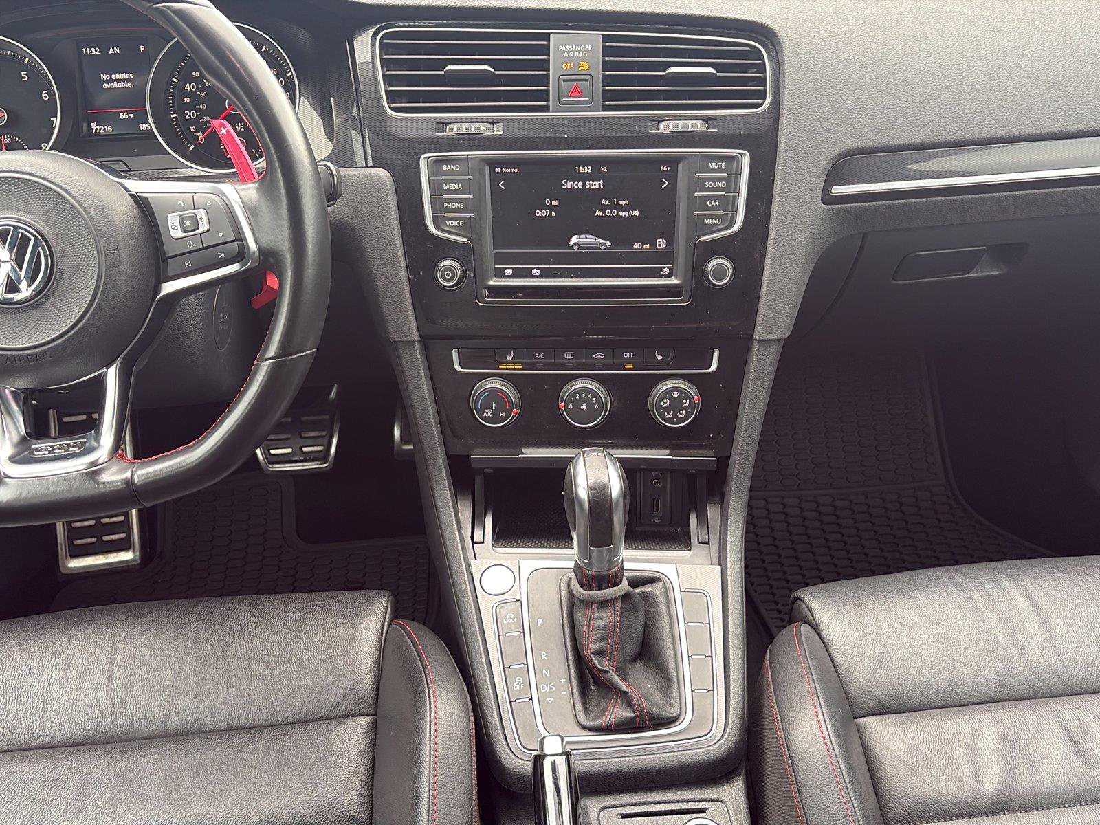 Used 2017 Volkswagen GTI SE FWD image 12