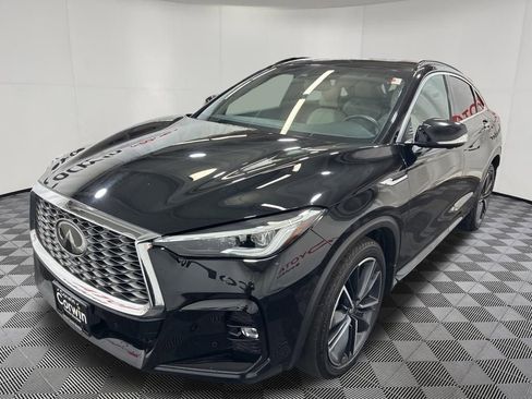 Used 2023 INFINITI QX55 Essential AWD/4WD image 3
