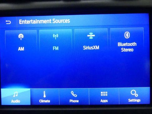 Used 2020 Ford Fusion SE FWD image 12