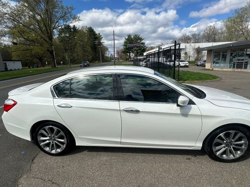 Used 2015 Honda Accord Sport image 4