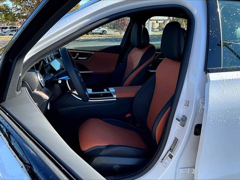 Used 2025 Mercedes-Benz C 300 Sedan image 7