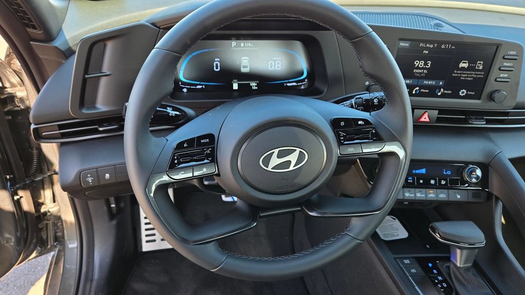 New 2026 Hyundai Elantra SEL Sport FWD image 19