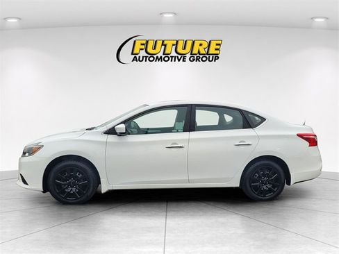 Used 2018 Nissan Sentra S image 6
