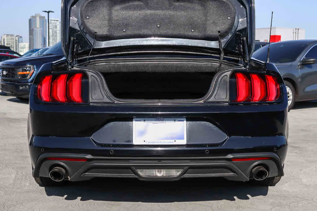 Certified 2022 Ford Mustang Premium RWD image 33