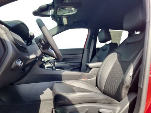 New 2026 Jeep Compass Latitude AWD/4WD image 11