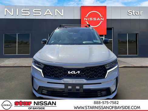 Used 2023 Kia Sorento SX image 2