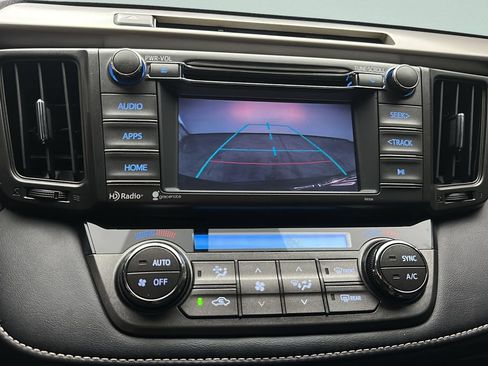 Used 2014 Toyota RAV4 XLE FWD image 26